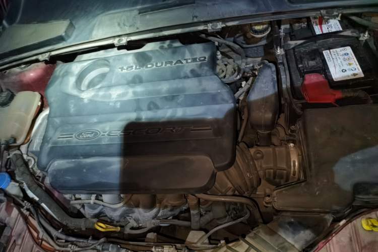 Used Ford Escort 2015 1.5L Automatic Fashion Model Engine Bay