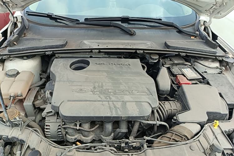 Used Ford Escort 2015 1.5L Automatic Fashion Model Engine Bay
