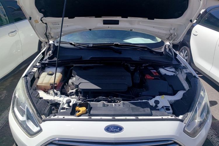 Used Ford Escort 2015 1.5L Automatic Fashion Model Engine Bay