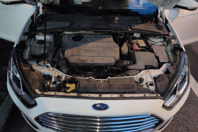 Used Ford Escort 2015 1.5L Automatic Fashion Model Engine Bay