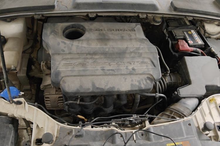 Used Ford Escort 2015 1.5L Manual Comfort Model Engine Bay