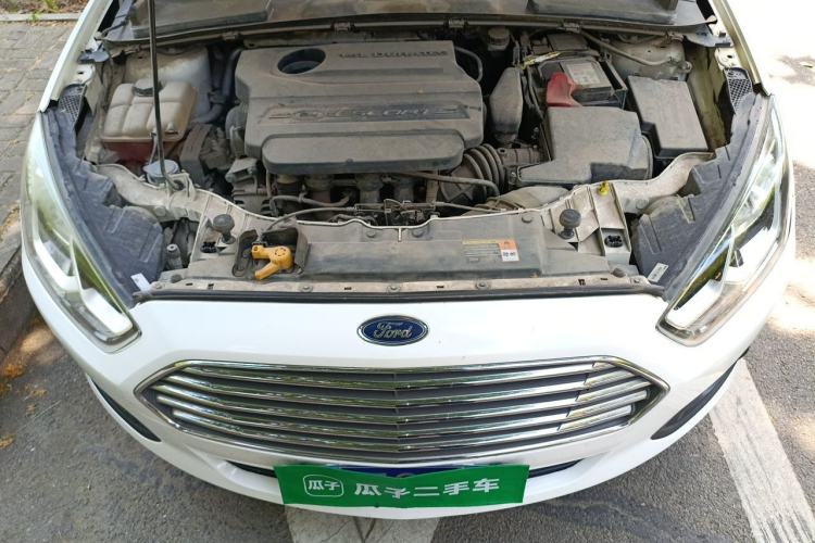 Used Ford Escort 2015 1.5L Automatic Comfort Edition Engine Bay