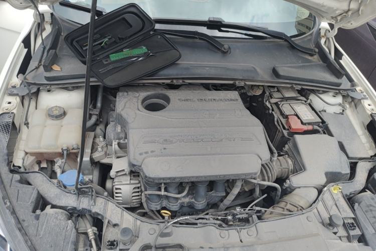 Used Ford Escort 2015 1.5L Manual Comfort Model Engine Bay