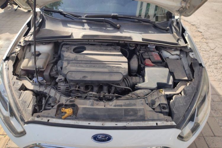 Used Ford Escort 2015 1.5L Automatic Fashion Model Engine Bay