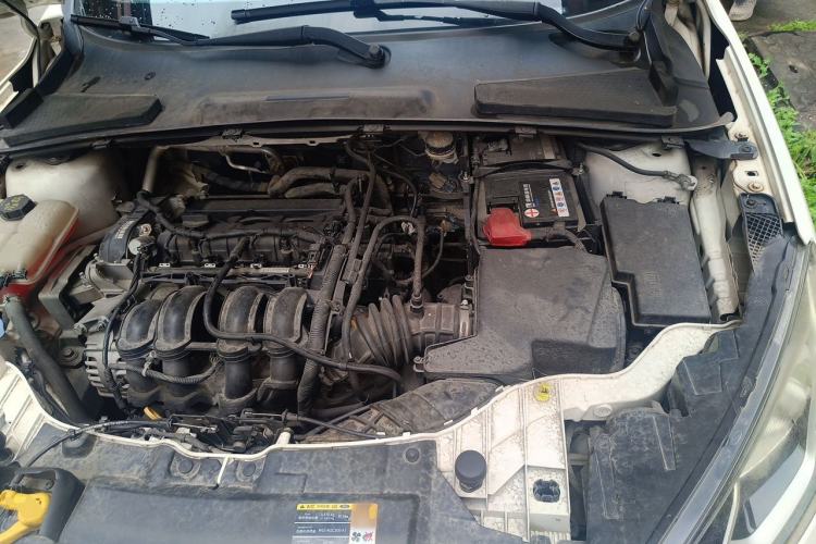 Used Ford Escort 2015 1.5L Manual Fashion Edition Engine Bay