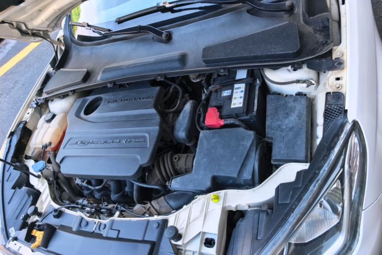 Used Ford Escort 2015 1.5L Automatic Fashion Model Engine Bay