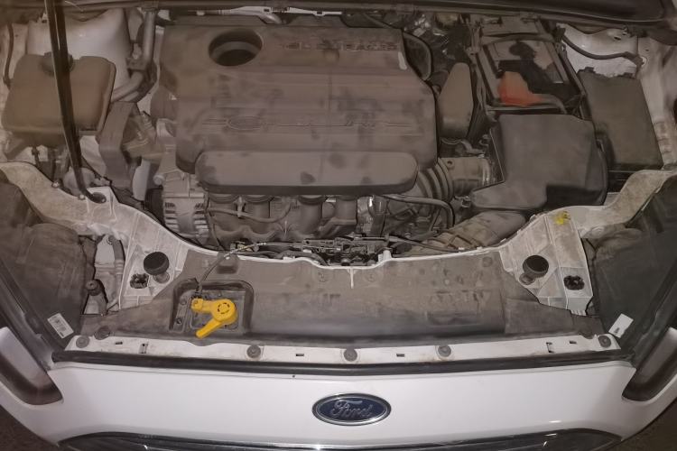 Used Ford Escort 2015 1.5L Automatic Comfort Edition Engine Bay