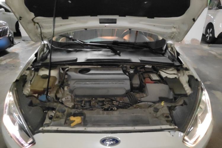 Used Ford Escort 2015 1.5L Automatic Comfort Edition Engine Bay