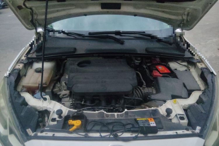 Used Ford Escort 2015 1.5L Manual Comfort Model Engine Bay