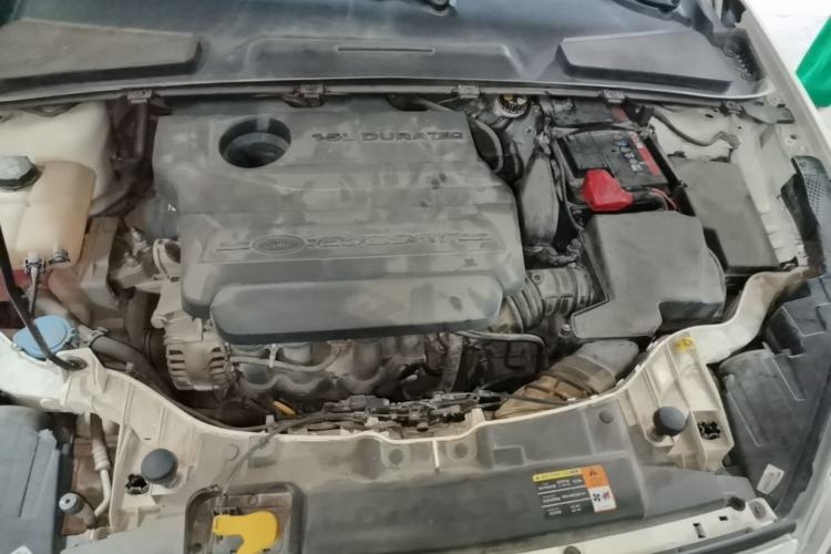 Used Ford Escort 2015 1.5L Automatic Fashion Model Engine Bay