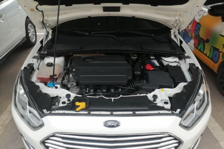 Used Ford Escort 2015 1.5L Automatic Fashion Model Engine Bay