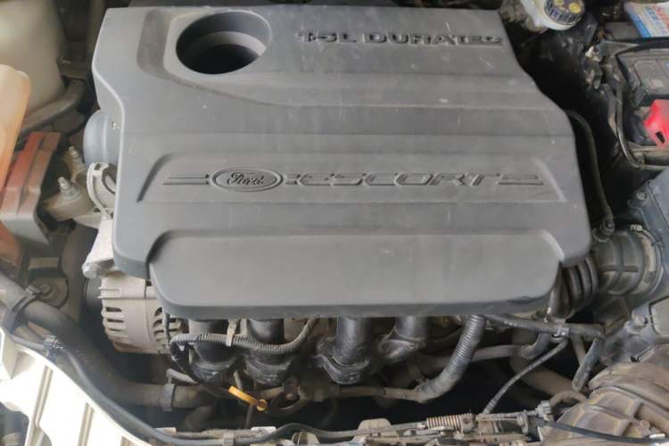 Used Ford Escort 2015 1.5L Manual Comfort Model Engine Bay