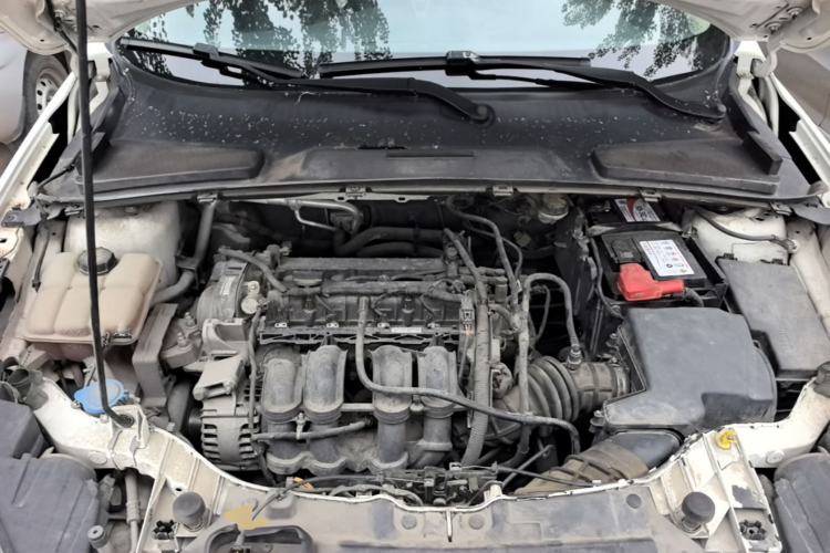 Used Ford Escort 2015 1.5L Manual Fashion Edition Engine Bay