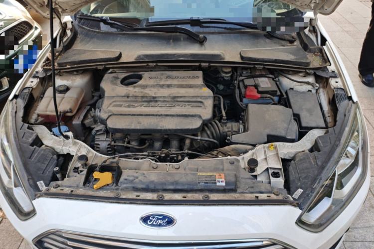 Used Ford Escort 2015 1.5L Manual Comfort Model Engine Bay