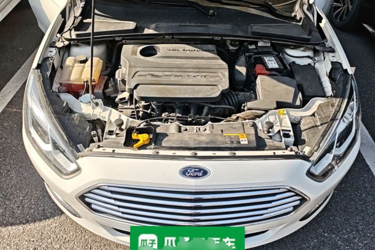 Used Ford Escort 2015 1.5L Automatic Fashion Model Engine Bay