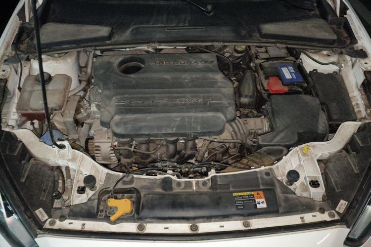 Used Ford Escort 2015 1.5L Automatic Fashion Model Engine Bay