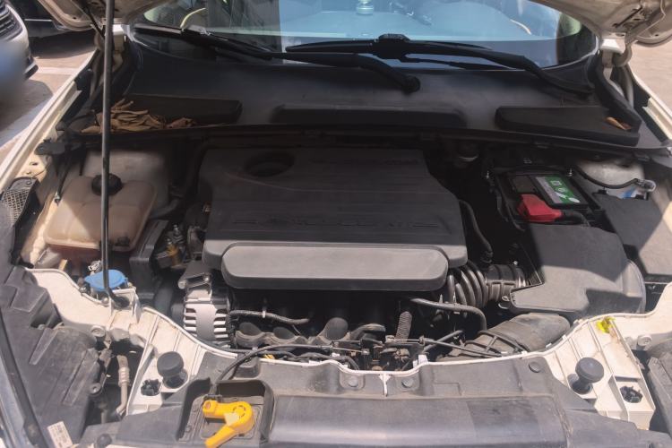 Used Ford Escort 2015 1.5L Manual Comfort Model Engine Bay