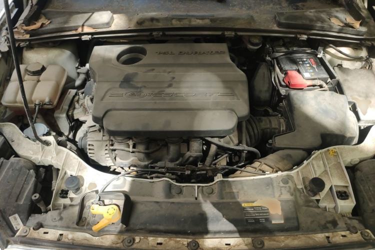 Used Ford Escort 2015 1.5L Automatic Fashion Model Engine Bay