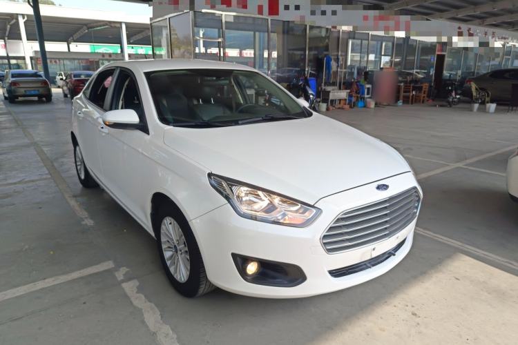 Used Ford Escort 2015 1.5L Automatic Comfort Edition Exterior 1