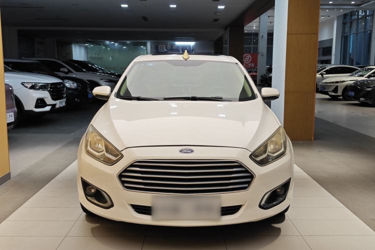 Used Ford Escort 2015 1.5L Automatic Fashion Model Exterior 11