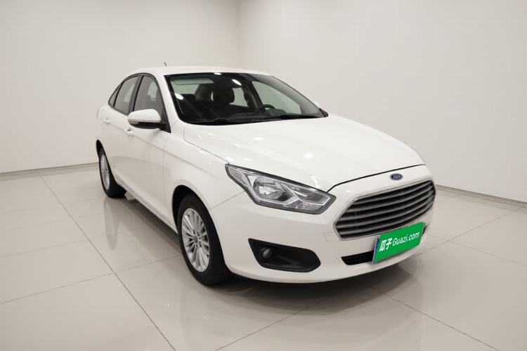 Used Ford Escort 2015 1.5L Automatic Comfort Edition Exterior 2