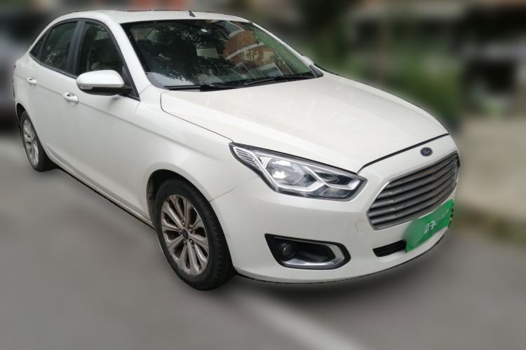 Used Ford Escort 2015 1.5L Automatic Fashion Model Exterior 2