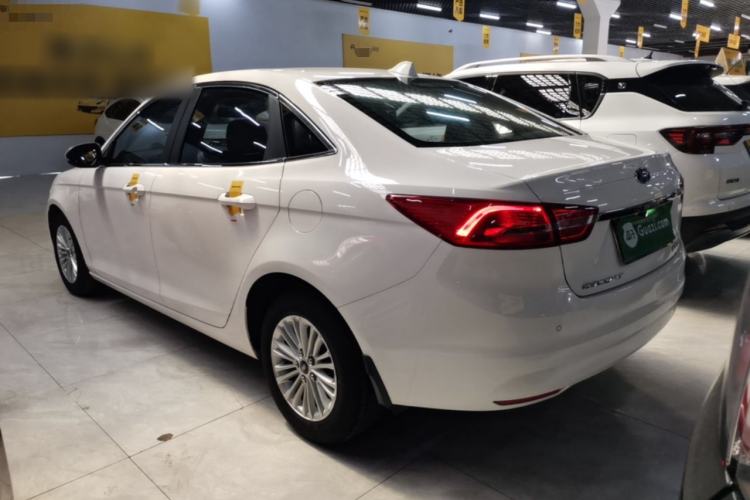 Used Ford Escort 2015 1.5L Manual Comfort Model Exterior 2