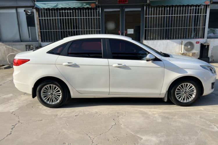 Used Ford Escort 2015 1.5L Manual Comfort Model Exterior 3