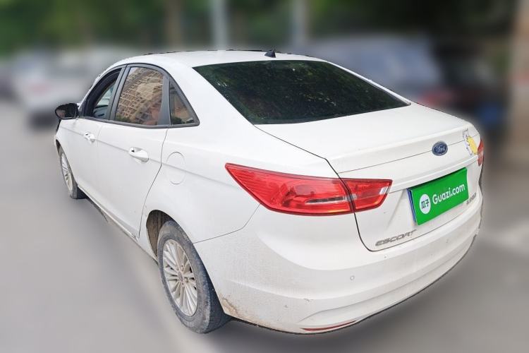 Used Ford Escort 2015 1.5L Automatic Comfort Edition Exterior 3