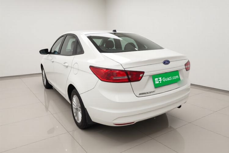 Used Ford Escort 2015 1.5L Manual Comfort Model Exterior 3