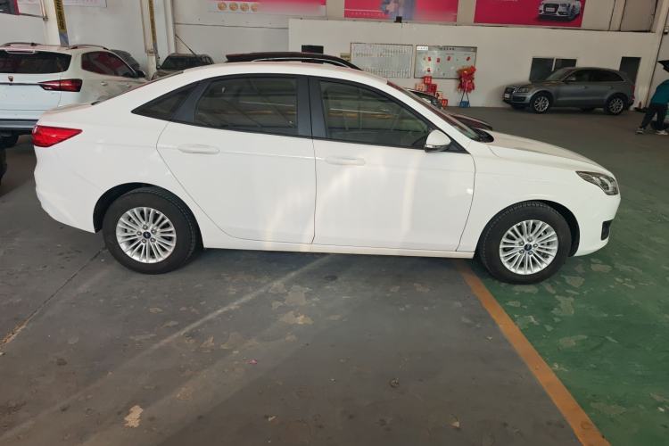 Used Ford Escort 2015 1.5L Manual Comfort Model Exterior 3