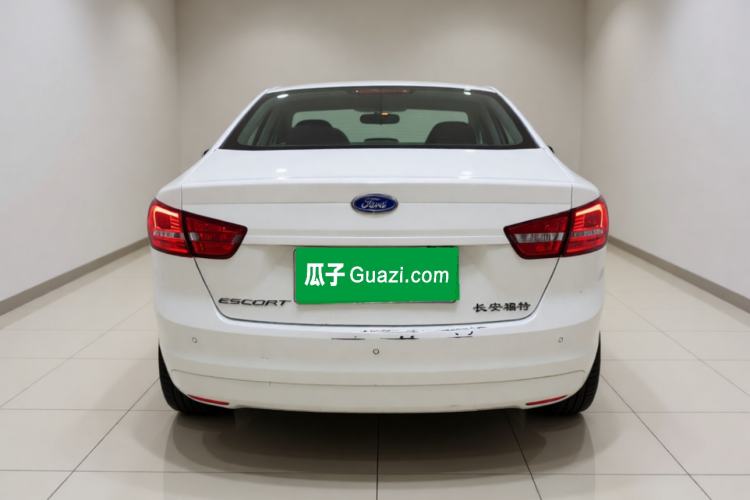 Used Ford Escort 2015 1.5L Automatic Comfort Edition Exterior 4