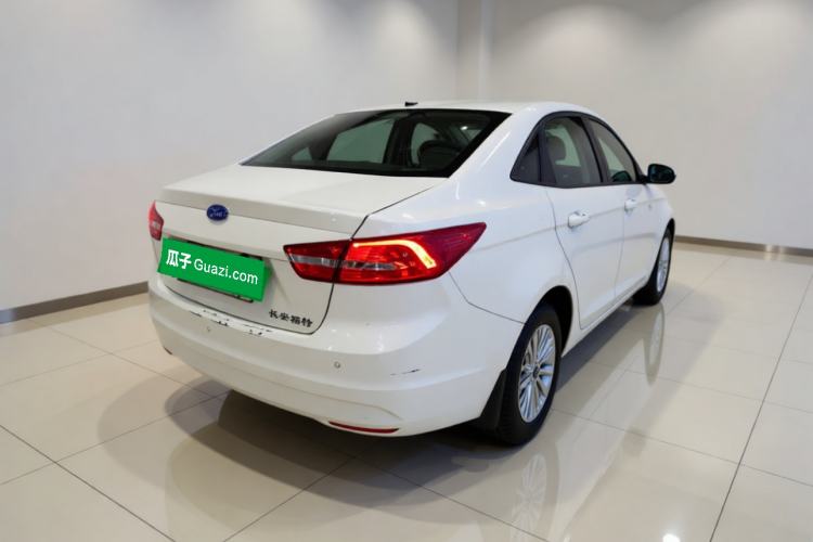Used Ford Escort 2015 1.5L Automatic Comfort Edition Exterior 5