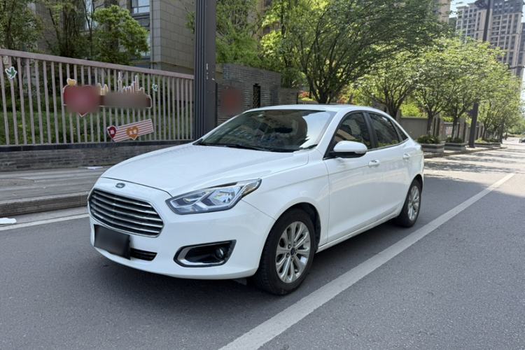 Used Ford Escort 2015 1.5L Automatic Fashion Model Exterior 5