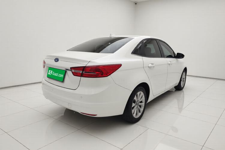 Used Ford Escort 2015 1.5L Automatic Fashion Model Exterior 5