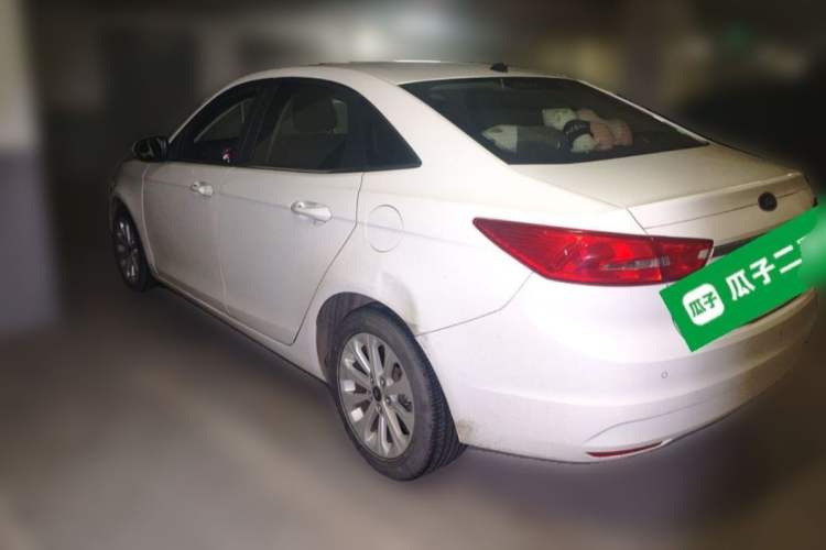 Used Ford Escort 2015 1.5L Automatic Fashion Model Exterior 5