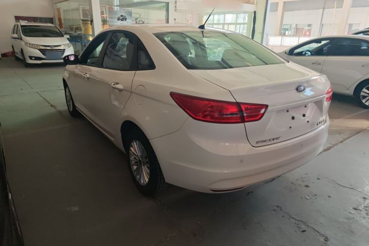 Used Ford Escort 2015 1.5L Manual Comfort Model Exterior 5