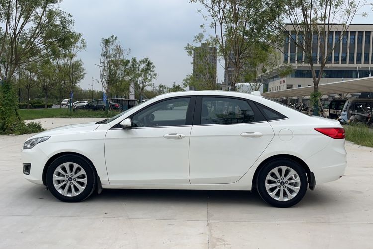 Used Ford Escort 2015 1.5L Automatic Fashion Model Exterior 7