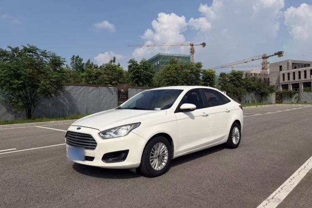 Używany Ford Escort 2015 1.5L Automatic Comfort Edition