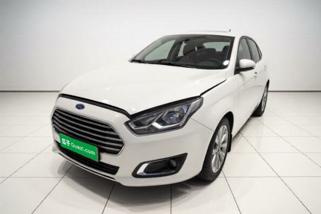 Ford Escort 2015 1.5L Manual Fashion Edition с пробегом