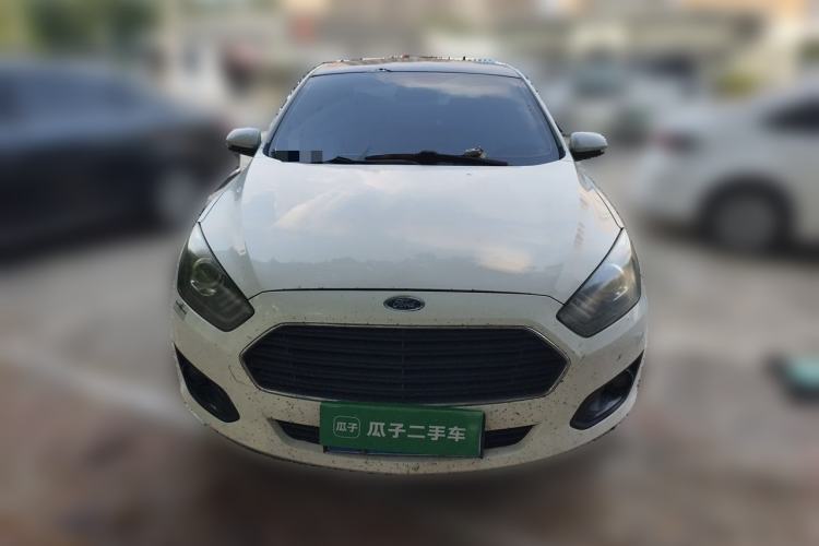 Used Ford Escort 2015 1.5L Manual Comfort Model Front