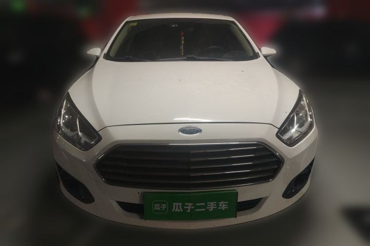 Used Ford Escort 2015 1.5L Manual Comfort Model Front