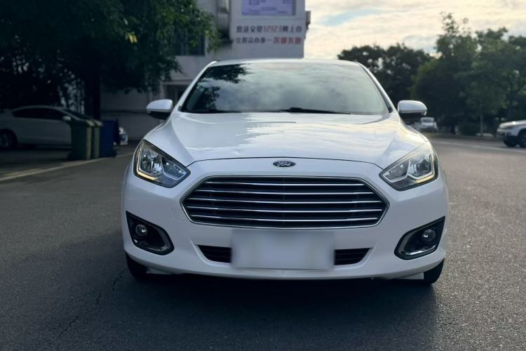 Used Ford Escort 2015 1.5L Automatic Fashion Model Front