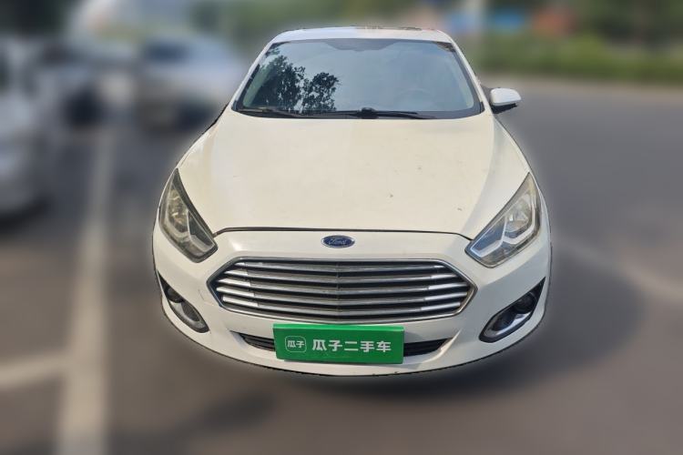 Used Ford Escort 2015 1.5L Automatic Fashion Model Front