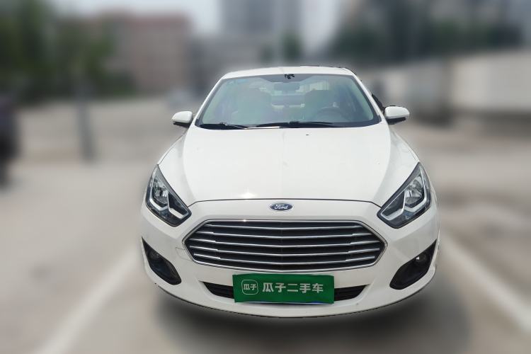 Used Ford Escort 2015 1.5L Manual Comfort Model Front