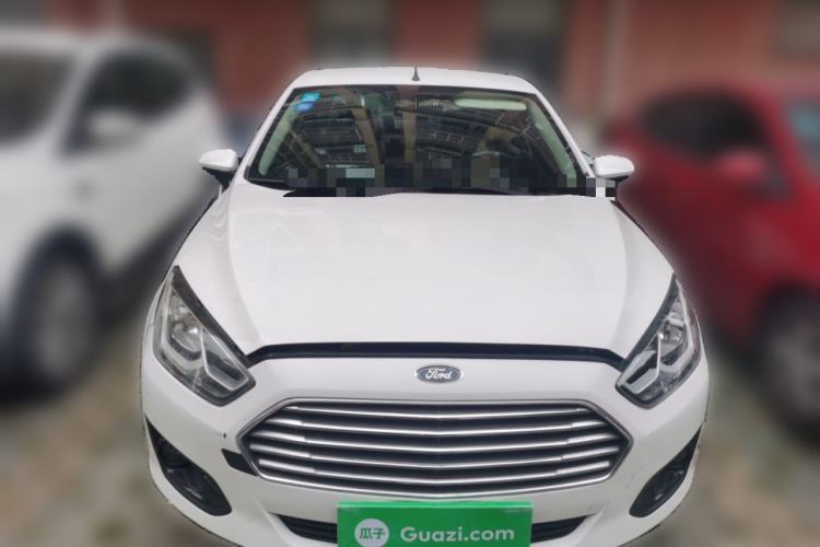 Used Ford Escort 2015 1.5L Automatic Comfort Edition Front