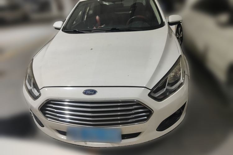 Used Ford Escort 2015 1.5L Automatic Comfort Edition Front