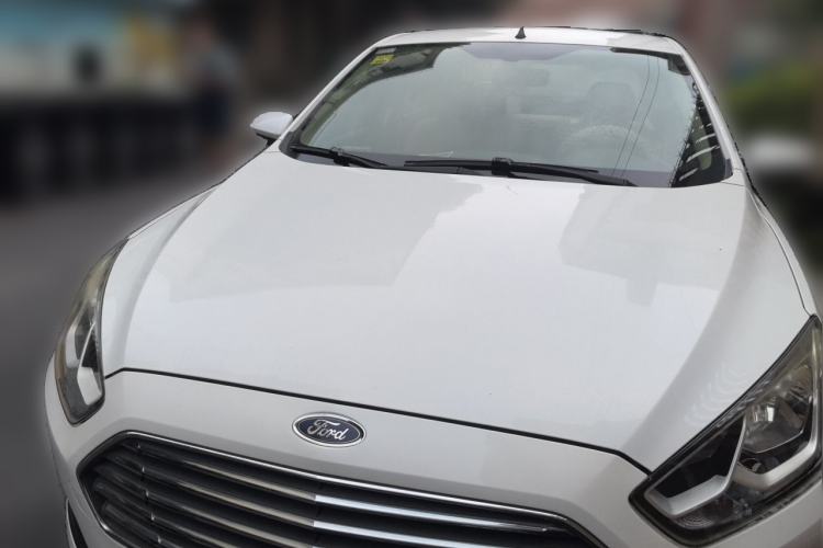 Used Ford Escort 2015 1.5L Manual Comfort Model Front