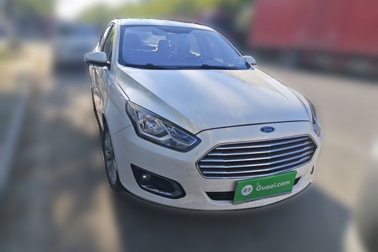 Used Ford Escort 2015 1.5L Automatic Fashion Model Front