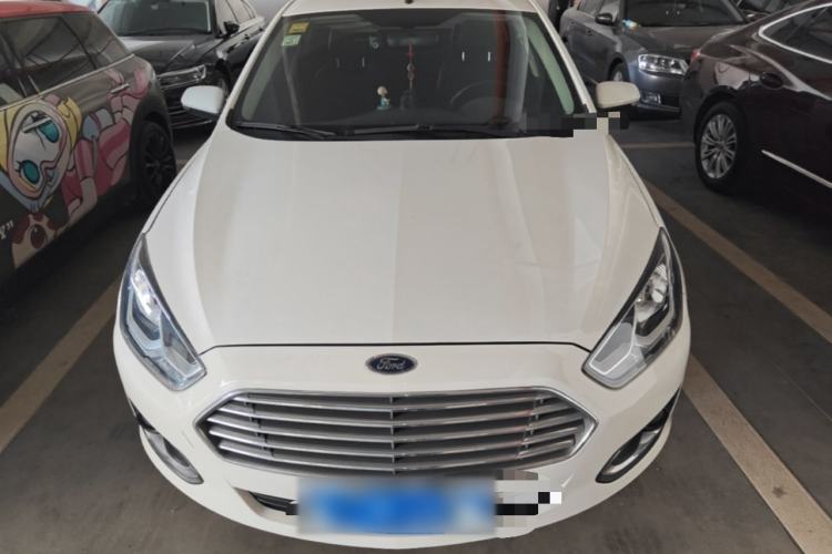 Used Ford Escort 2015 1.5L Automatic Fashion Model Front